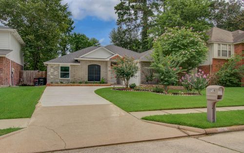 22718 Red Pine Dr, Tomball, TX, 77375-2835 | Card Image