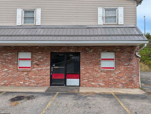 27 Trovato St, Bridgeport, WV, 26330-7057 | Card Image