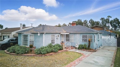3647 Cedar Ave, Lynwood, CA, 90262-4826 | Card Image