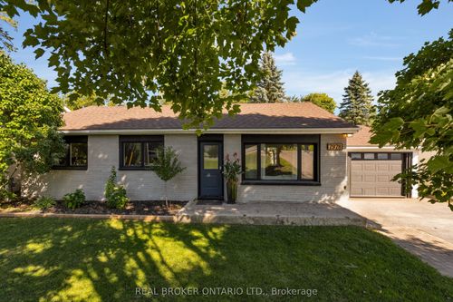 7978 Main St, Adjala Tosorontio, ON, L0M1J0 | Card Image