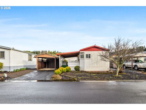 1307 S Water St, Silverton, OR, 97381-2373 | Card Image