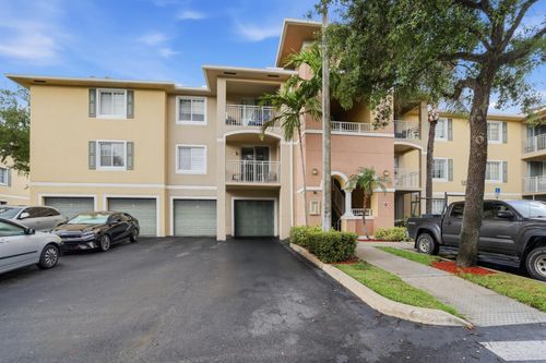 308-6559 Emerald Dunes Drive, West Palm Beach, FL, 33411 | Card Image