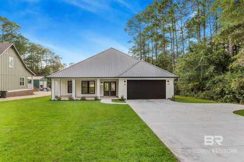 9441 Woodland Dr, Elberta, AL, 36530-5470 | Card Image
