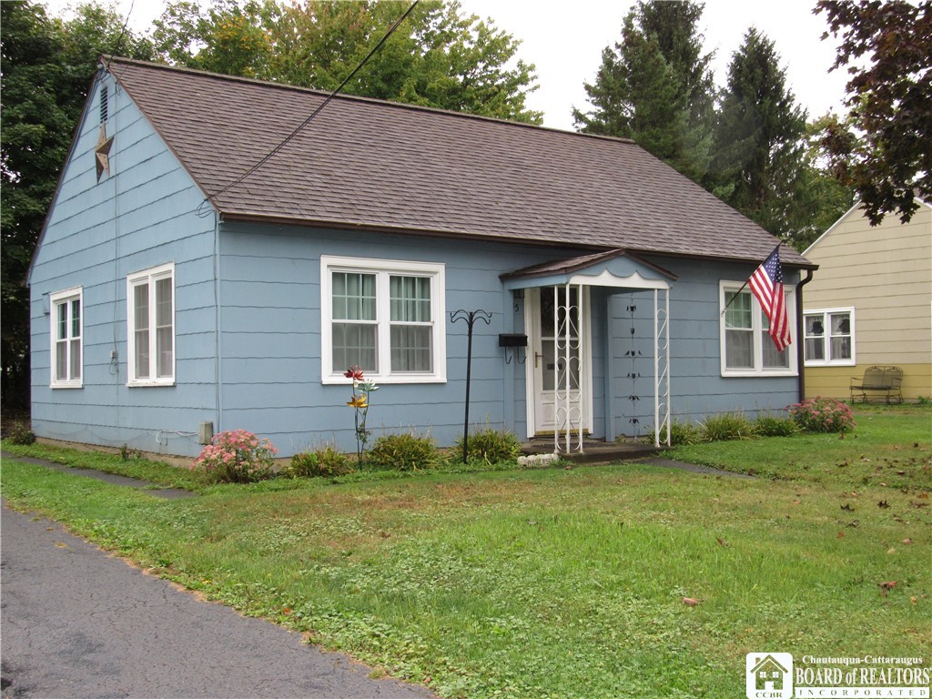 Kenmore Ave, Jamestown, NY 14701