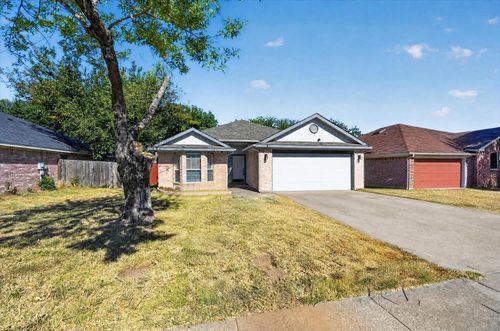1137 Darren Dr, Burleson, TX, 76028-6459 | Card Image