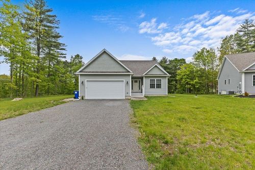 153 Ann Marie Ln, Colchester, VT, 05446-8158 | Card Image