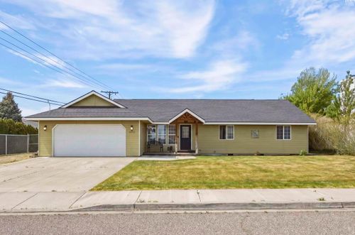 4485 Northlake Dr, West Richland, WA, 99353-9005 | Card Image
