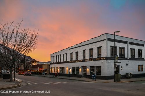 311 1/2 8th St, Glenwood Springs, CO, 81601-3560 | Card Image