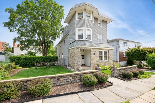 93 Edgewood Ave, Yonkers, NY, 10704-2377 | Card Image