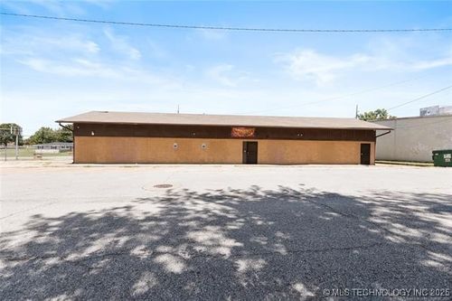 551 N 28th West Ave, Tulsa, OK, 74127-6139 | Card Image