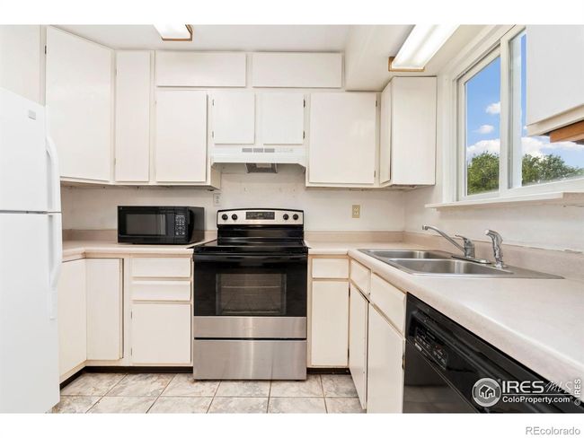 Kitchen | Image 9