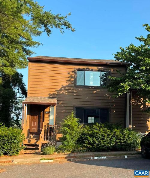 319 Harvest Dr, CHARLOTTESVILLE, VA, 22903-4852 | Card Image