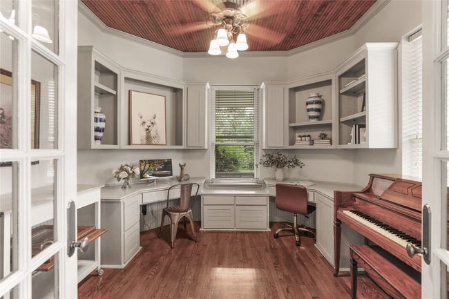 1751 Spring Mountain Rd, House other with 6 bedrooms, 5 bathrooms and null parking in Cross Roads TX | Image 15