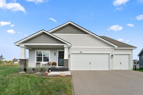 1821 Dauwalter Cir, Carver, MN, 55315-4423 | Card Image