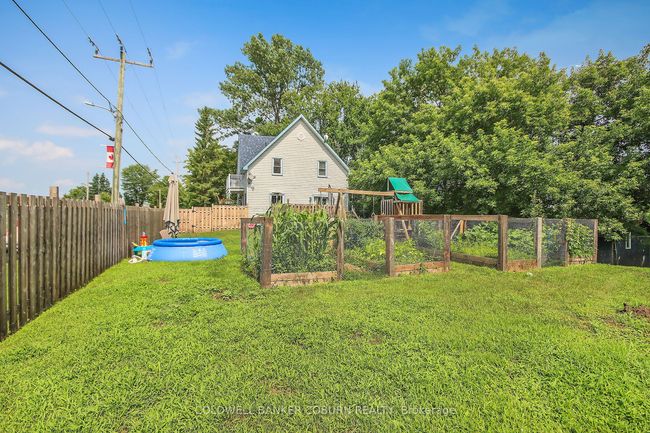 10658 Main St, House other with 4 bedrooms, 2 bathrooms and 3 parking in South Mountain ON | Image 43