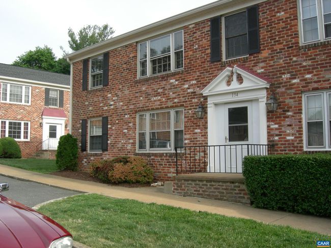 APT-2 - 111 Hessian Hills Rdg, Condo with 2 bedrooms, 1 bathrooms and null parking in CHARLOTTESVILLE VA | Image 4
