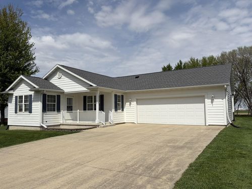 127 W 4th Street, Wellsburg, IA, 50680 | Card Image