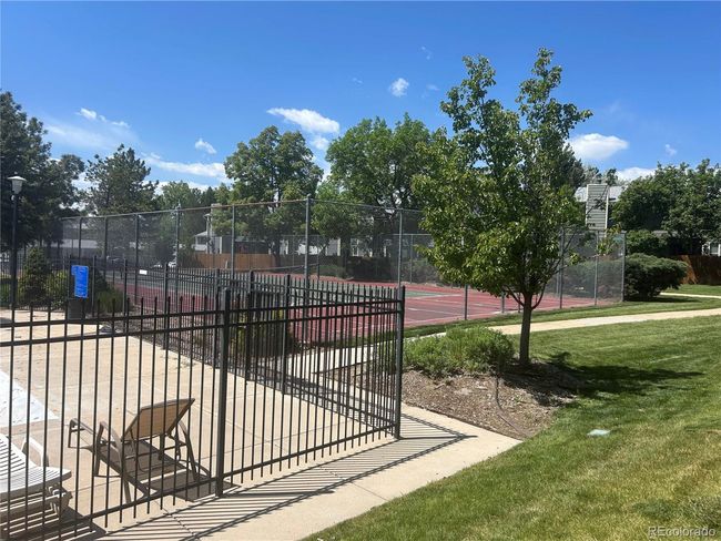 8771 Carr Loop, Townhouse with 3 bedrooms, 3 bathrooms and null parking in Arvada CO | Image 4