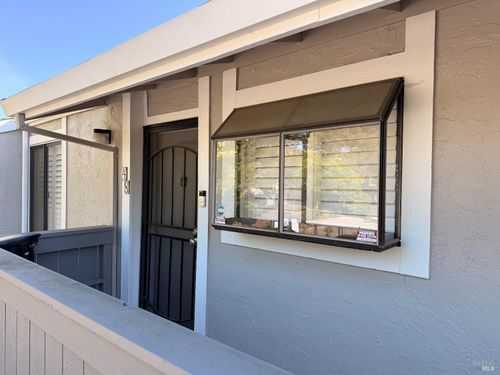 48-900 Southampton Rd, Benicia, CA, 94510-1823 | Card Image