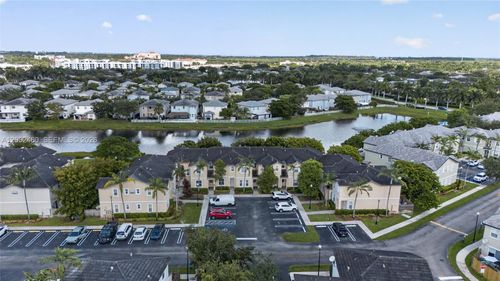 11-2885 Se 1st Dr, Homestead, FL, 33033-7261 | Card Image