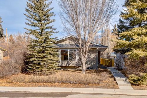 76 Silver Brook Drive Nw, Calgary, AB, T3B3H4 | Card Image