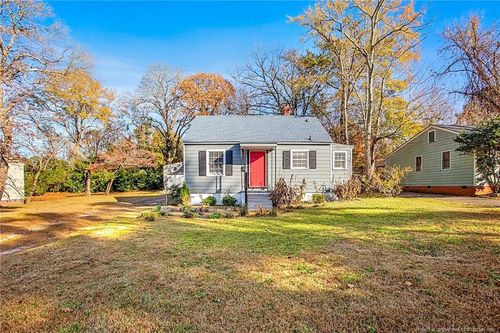 951 Chester Cir, Fayetteville, NC, 28303-4266 | Card Image