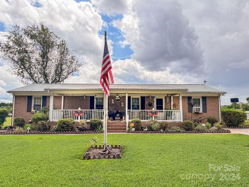 1470 River Hills Ct, Taylorsville, NC, 28681-7616 | Card Image