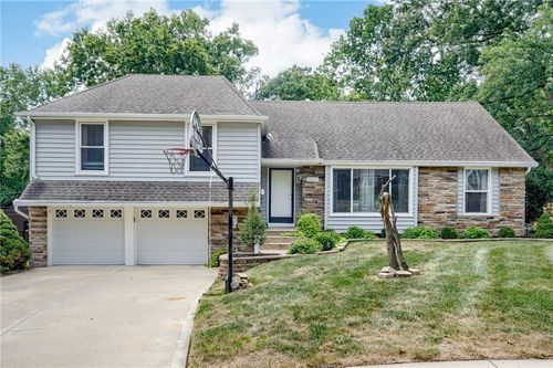 10613 W 98th Ter, Overland Park, KS, 66214-2308 | Card Image