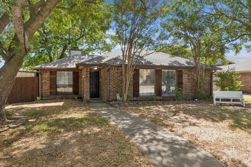 7808 Cornell Dr, Rowlett, TX, 75088-6692 | Card Image