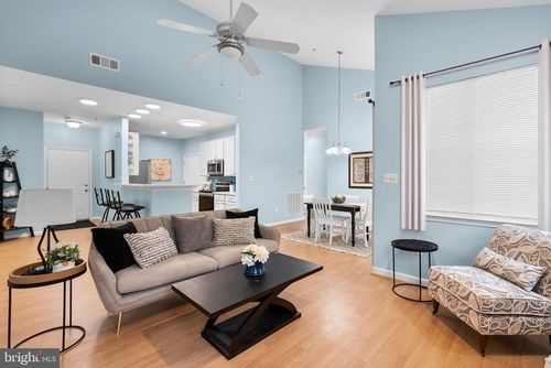 3-304-12708 Found Stone Rd, GERMANTOWN, MD, 20876-6909 | Card Image