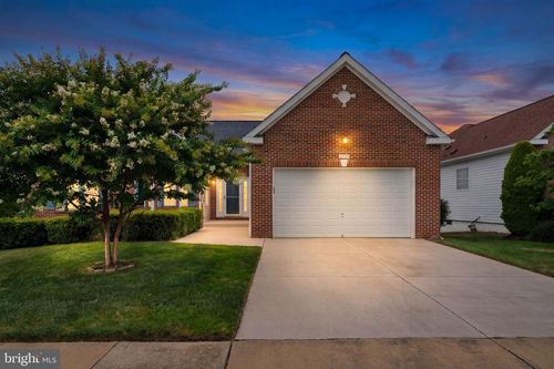17633 Four Seasons Dr, DUMFRIES, VA, 22025-1838 | Card Image