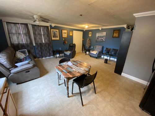 11130 Kentucky 1524, Manchester, KY, 40962 | Card Image