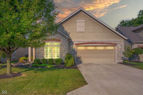 9804 Rue Renee Ln, Mccordsville, IN, 46055-9113 | Card Image