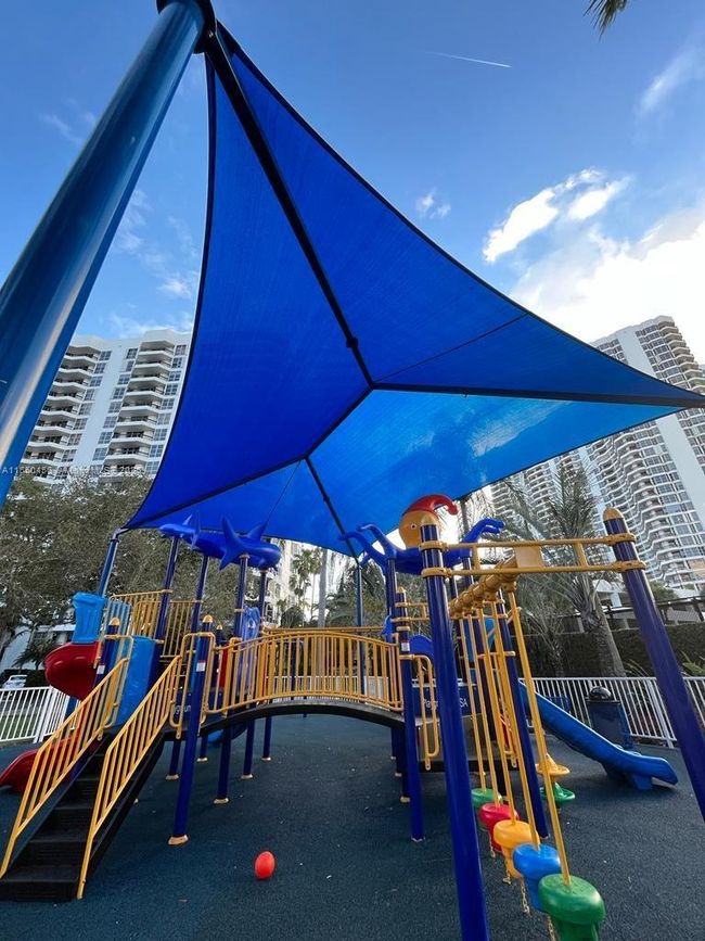 APT-1711 - 3530 Mystic Pointe Dr, Condo with 2 bedrooms, 2 bathrooms and null parking in Aventura FL | Image 34
