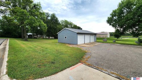525 E 1st St, Hickman, NE, 68372-9817 | Card Image