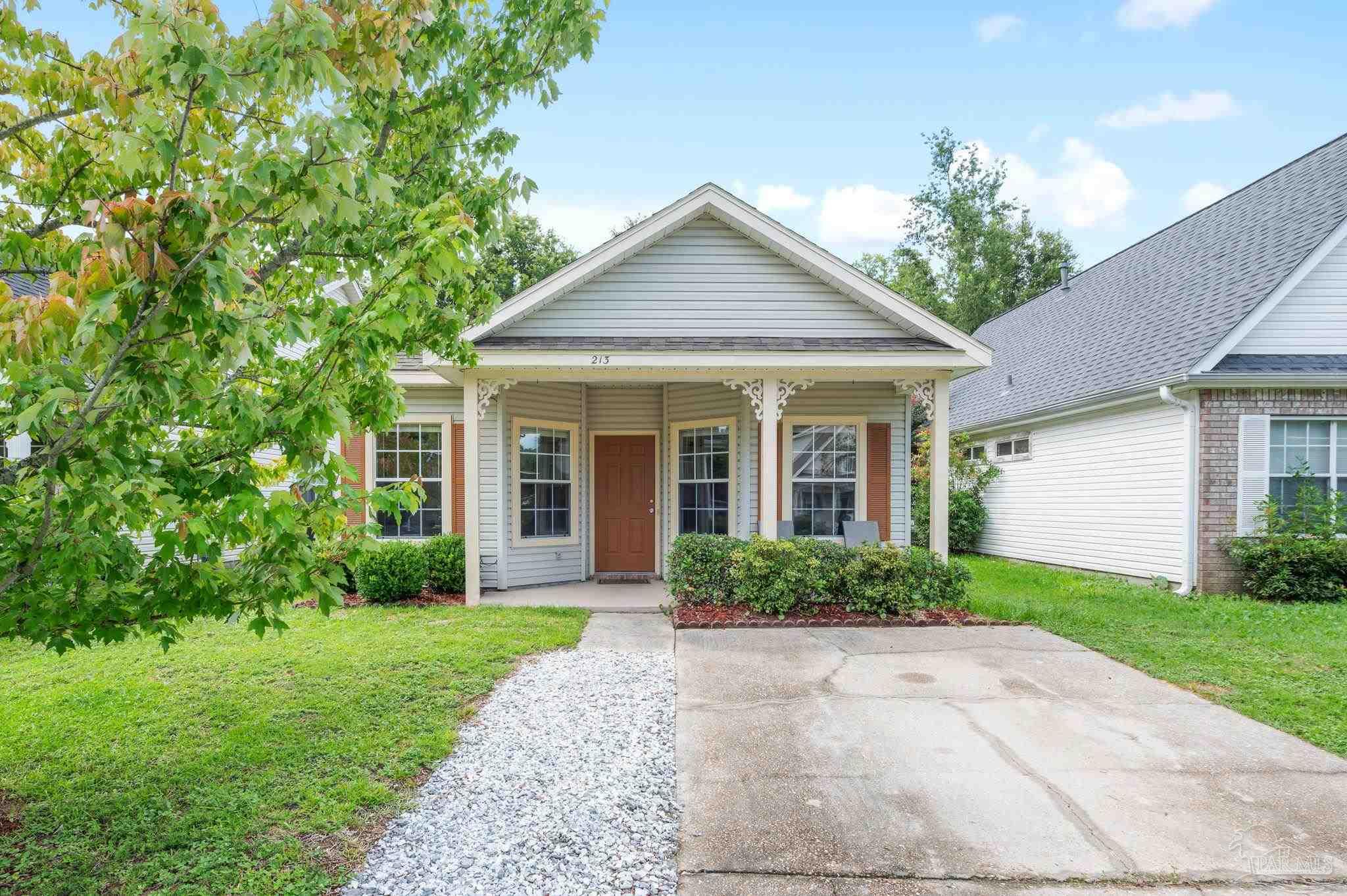 Wildflower Ln, Pensacola, FL 32514