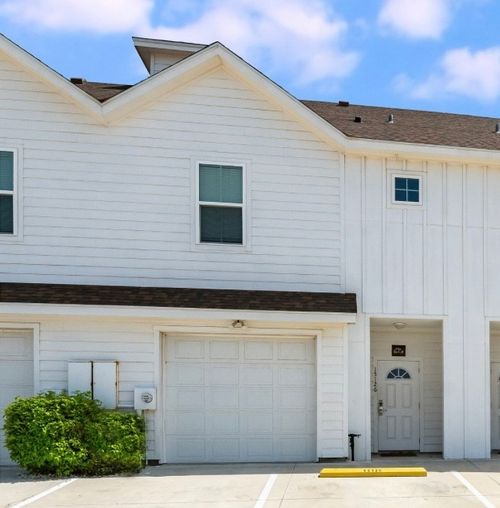 15126 Boca Grandi Dr, Corpus Christi, TX, 78418-1333 | Card Image