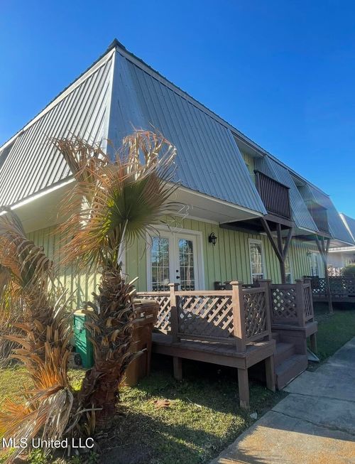 apt-16-590 Royal Oak Dr, Pass Christian, MS, 39571-2539 | Card Image