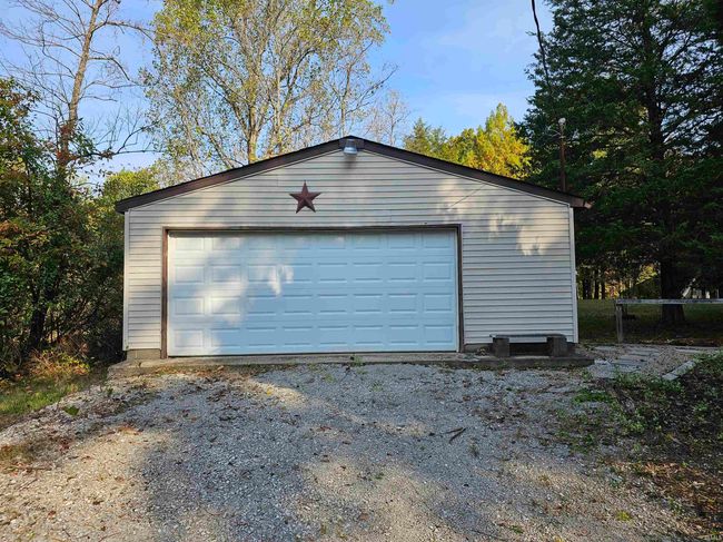 9011 Old Bend Rd, House other with 3 bedrooms, 2 bathrooms and null parking in Heltonville IN | Image 4