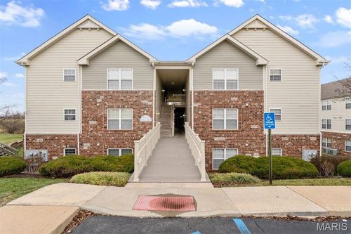 1434 Piedmont Cir, Saint Peters, MO, 63304-5680 | Card Image