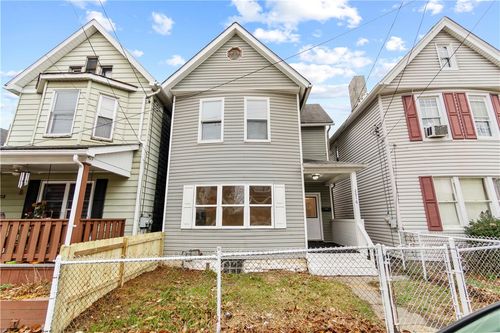 2616 Milburn St, McKeesport, PA, 15132-5925 | Card Image