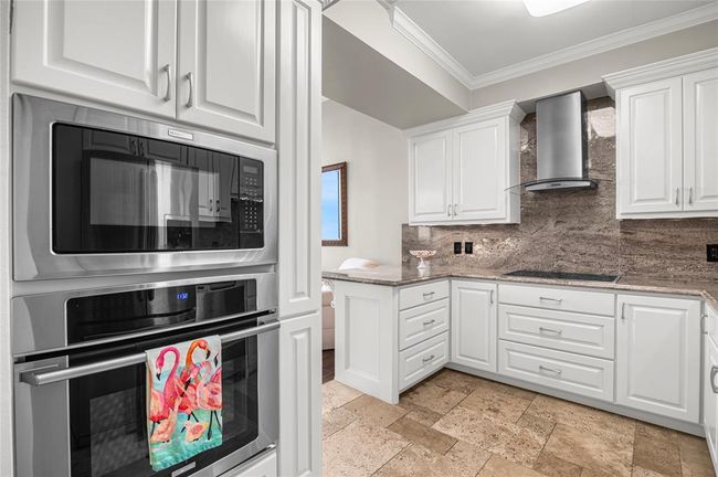 UNIT-1206 - 1111 Bering Dr, Condo with 2 bedrooms, 2 bathrooms and 2 parking in Houston TX | Image 19