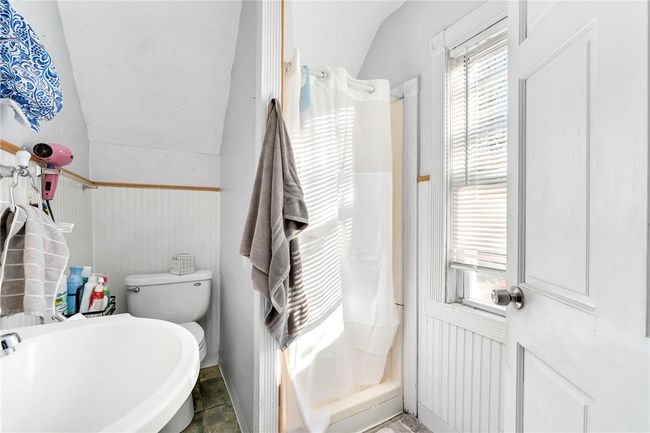 132 Pidge Ave, Home with 3 bedrooms, 3 bathrooms and null parking in Pawtucket RI | Image 26