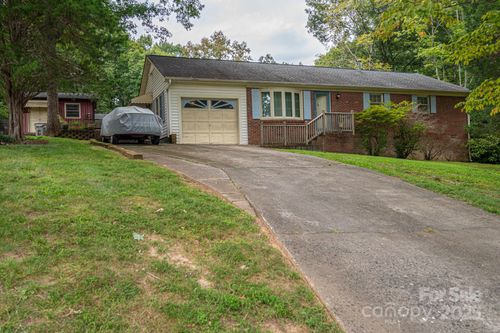 4007 Brookstone Ct, Gastonia, NC, 28052-5015 | Card Image