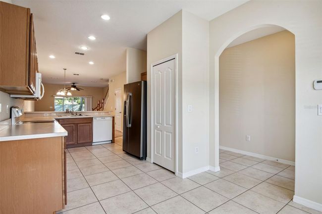 31215 Flannery Ct, Townhouse with 2 bedrooms, 3 bathrooms and null parking in WESLEY CHAPEL FL | Image 4