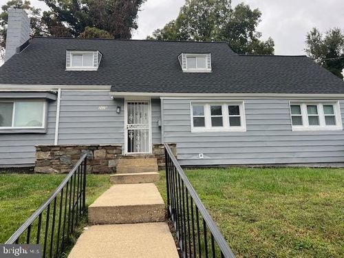 2429 Green Valley Dr, Suitland, MD, 20746-2308 | Card Image