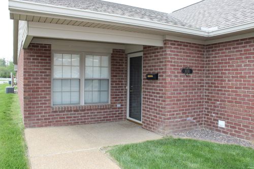 3030 Gardenia Dr, Evansville, IN, 47715-3090 | Card Image