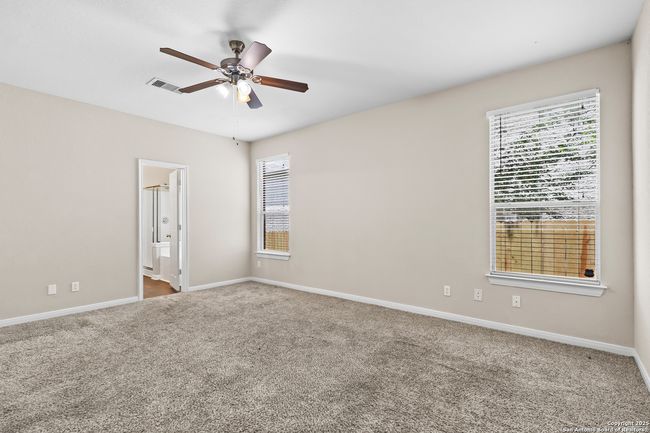 156 Springtree Blf, House other with 4 bedrooms, 3 bathrooms and null parking in Cibolo TX | Image 25