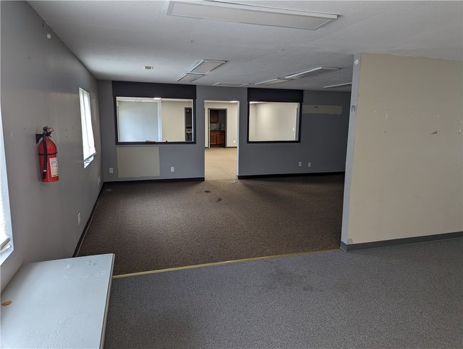 725 Windsor Rd, Home with 0 bedrooms, 1 bathrooms and 40 parking in Charleston IL | Image 4