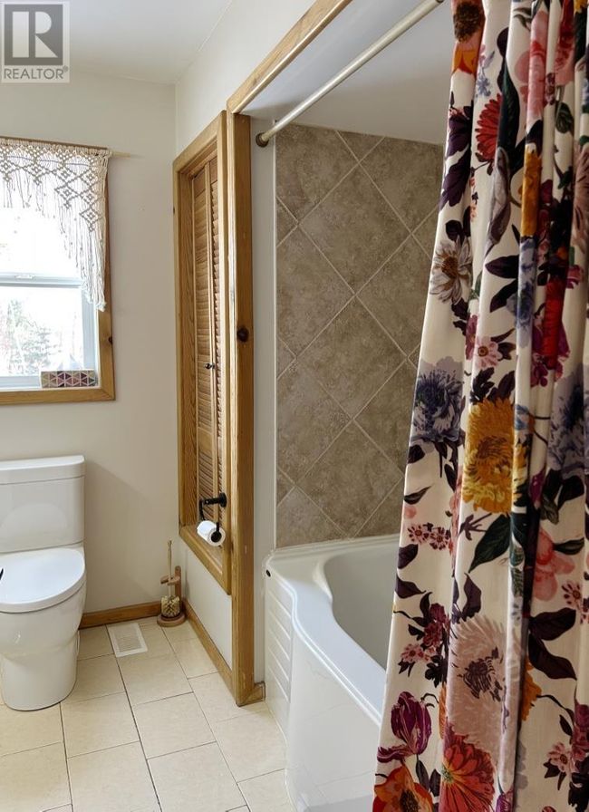 221 Nickel Lake Shores Rd, Home with 3 bedrooms, 2 bathrooms and null parking in Fort Frances ON | Image 23